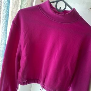 Turtle neck crop sweater
